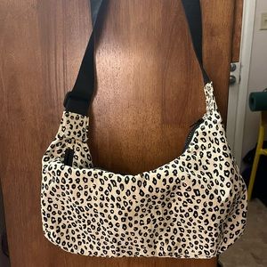 Baggu crescent bag leopard